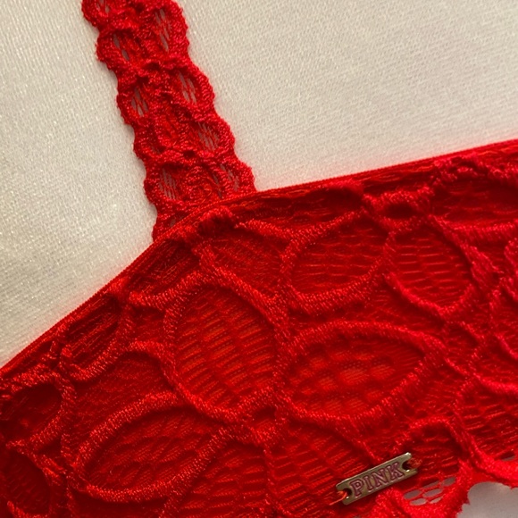Victoria’s Secret Pink Bra - Picture 8 of 9